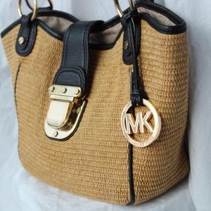 MICHAEL KORS CHARLTON SOFT STRAW TOTE